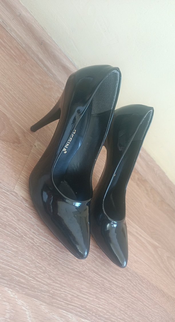 Parlak Siyah Rugan Stiletto Topuklu Kadın Ayakkabı - Görsel 2