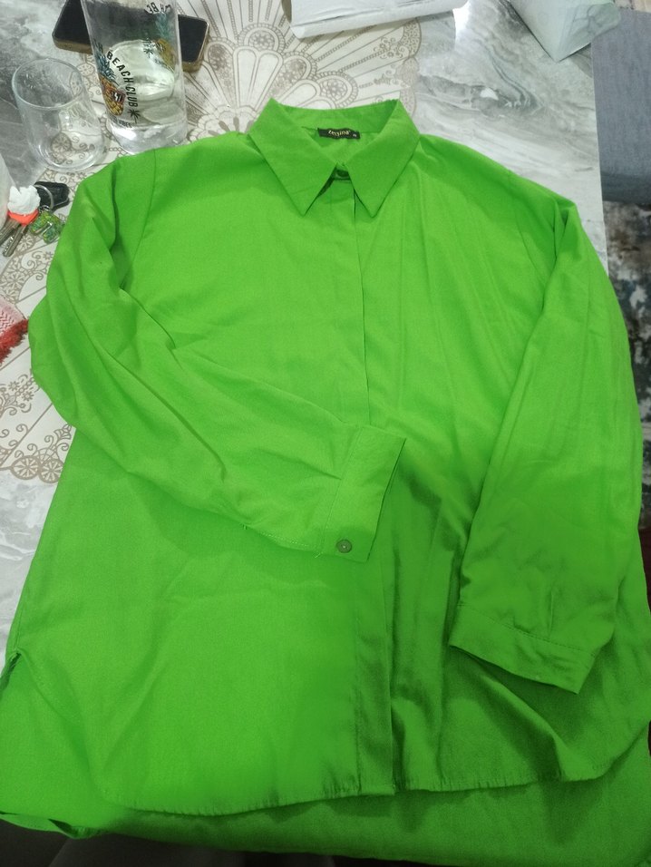 Gizli patlı Düğmeli Yeşil Kadın Gömlek - Görsel 2