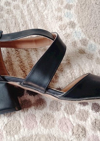 Siyah topuklu Ayakkabı - Görsel 2