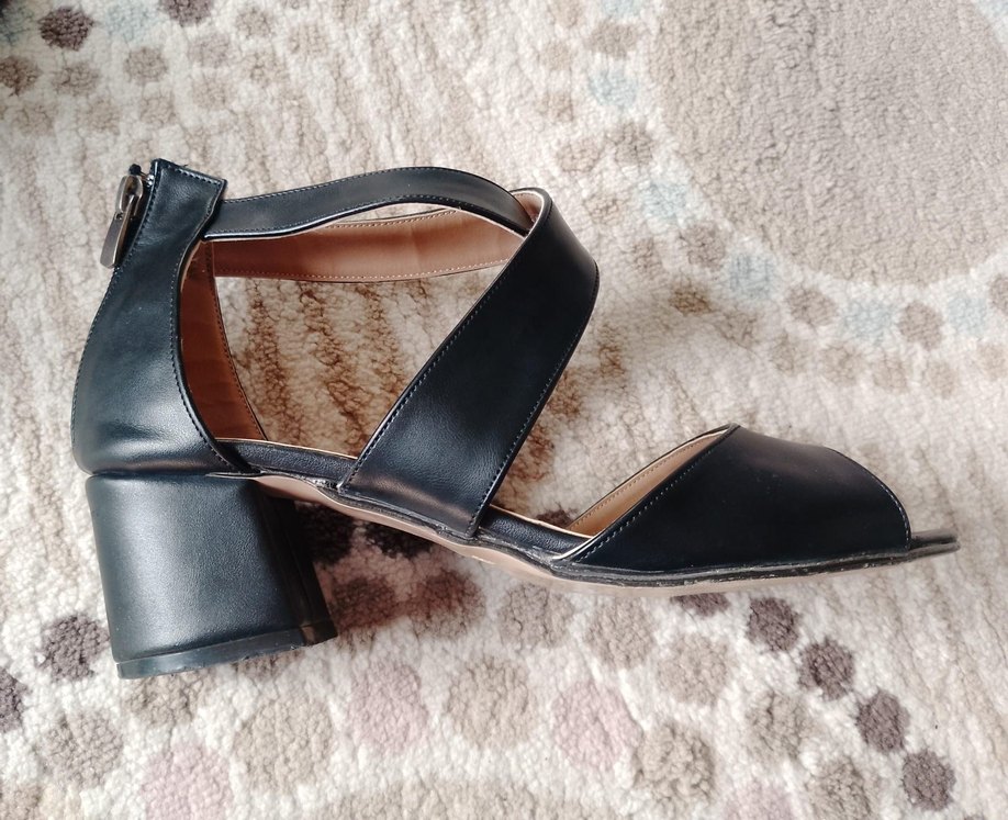 Siyah topuklu Ayakkabı - Görsel 2