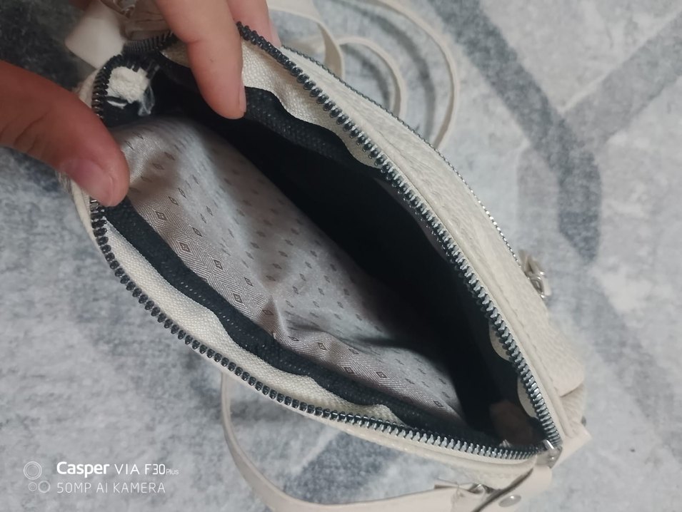 Bej Deri Fermuarlı Kadın Çanta - Görsel 4