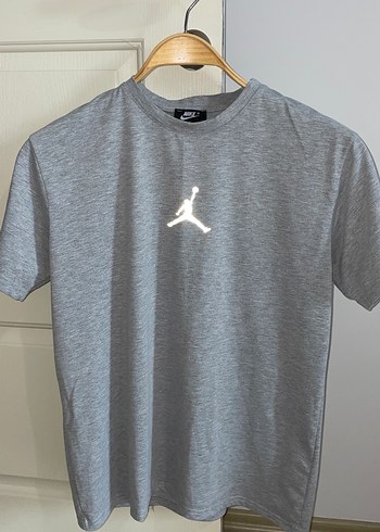 Gri Jordan Baskılı Erkek Tişört