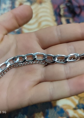 Gri Zincir Detaylı Kadın El Zinciri - Görsel 3