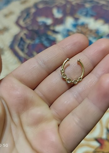 Altın Renkli Boncuklu Minimalist Kadın Piercing - Görsel 2