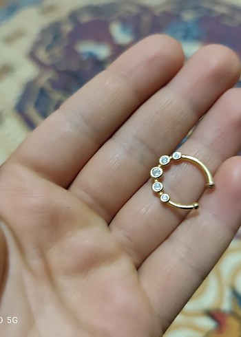 Altın Renkli Boncuklu Minimalist Kadın Piercing - Görsel 3