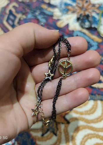Zincir Detaylı Gold Barış Sembolü Bileklik - Görsel 2