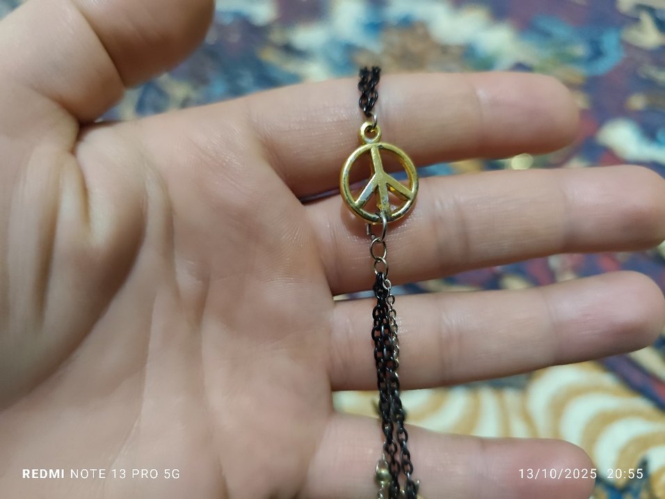 Zincir Detaylı Gold Barış Sembolü Bileklik - Görsel 4