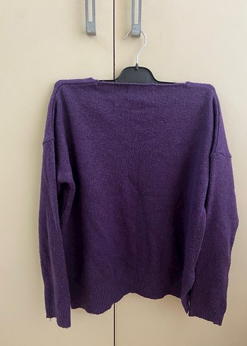 Mor V Yaka Kadın Yün Kazak - Görsel 3