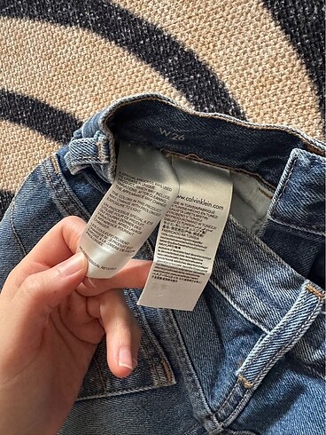 26 Beden mavi Renk Calvin Klein Şort