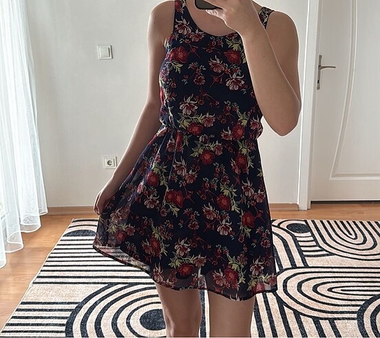 H&M Elbise