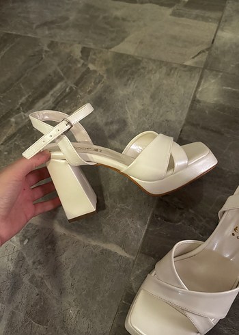 Beyaz Platform Topuklu Kadın Abiye Ayakkabı - Görsel 4
