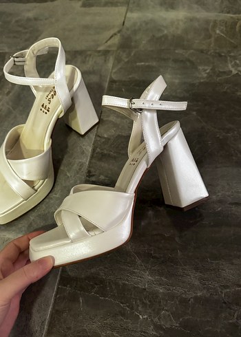 Beyaz Platform Topuklu Kadın Abiye Ayakkabı - Görsel 2