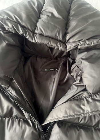 Kadın Siyah Kapüşonlu Şişme Mont - Görsel 5