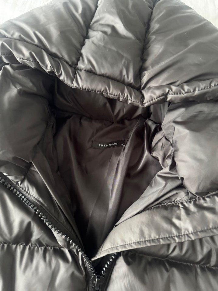 Kadın Siyah Kapüşonlu Şişme Mont - Görsel 5