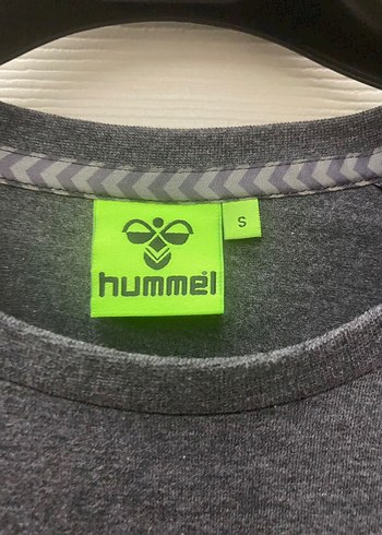 s Beden Hummel Gri Rahat Kesim Erkek Tişört