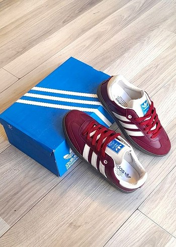 Adidas Bordo Kadın Spor Ayakkabı Velcro Detaylı