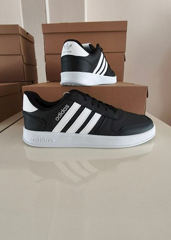 44 Beden siyah Renk Adidas Siyah Spor Ayakkabı