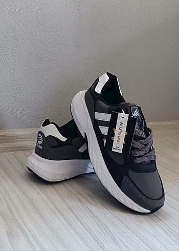 42 Beden Gri Erkek Spor Ayakkabı Bağcıklı