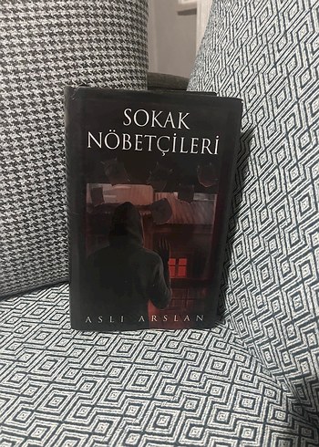 Sokak Nöbetçileri - Aslı Arslan