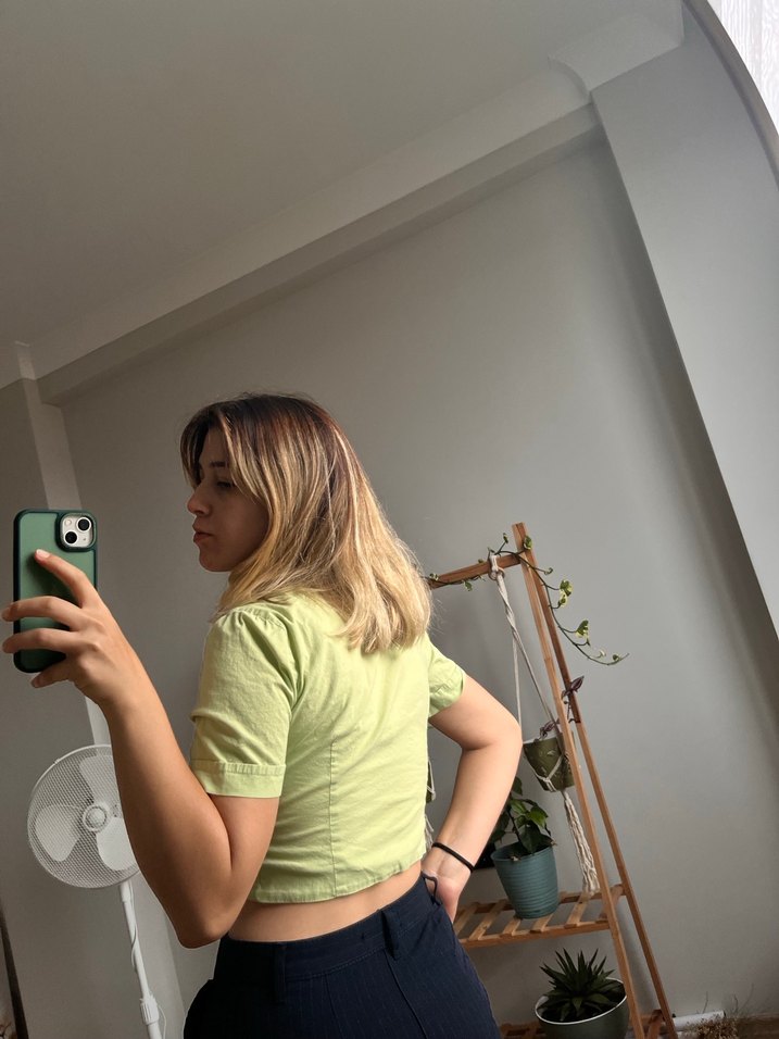 Kısa Kollu Yeşil Kadın Gömlek - Görsel 4