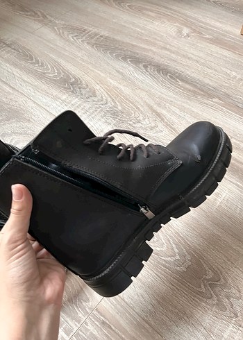 Kahverengi Deri Goth Bot - Görsel 3