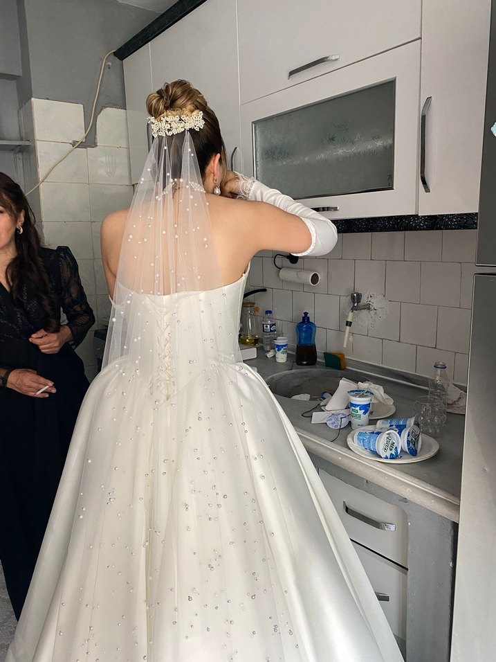 İnci Boncuklu Örgü Saç Aksesuarı - Görsel 3