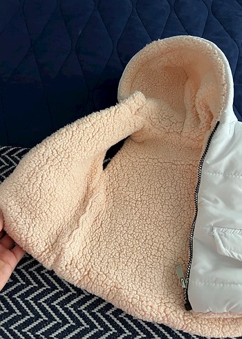 Kız Çocuk Kapüşonlu İçi Kürklü Şişme Yelek - Görsel 3