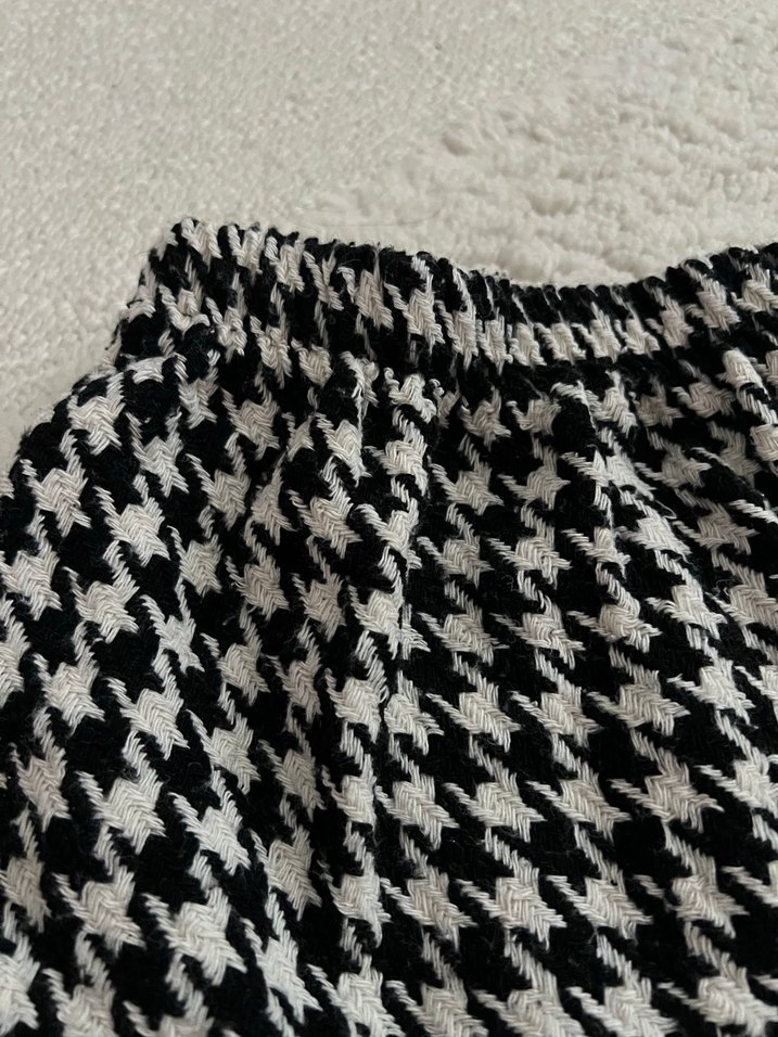 Gri Ekose Örgü Kız Bebek Etek - Görsel 2