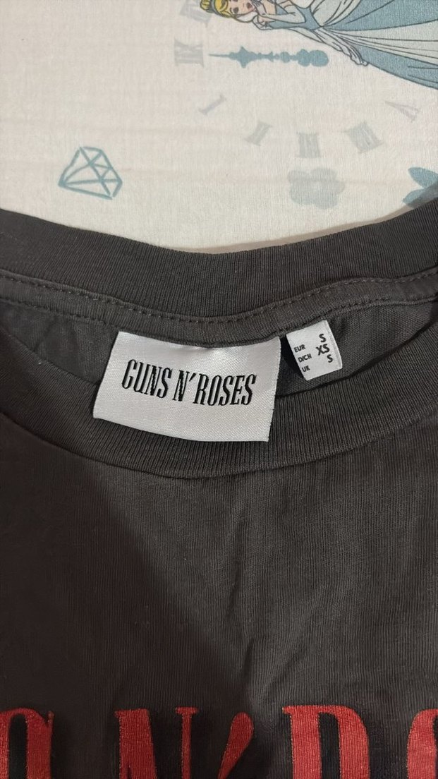 Gri Guns N' Roses Kadın tişort - Görsel 2