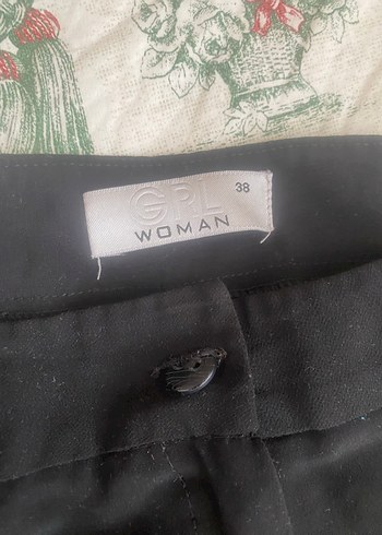 Diğer Kadın Siyah Bol Kesim Kumaş Pantolon