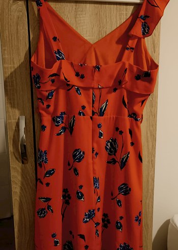 Kırmızı Çiçekli Volanlı Midi Elbise - Görsel 4