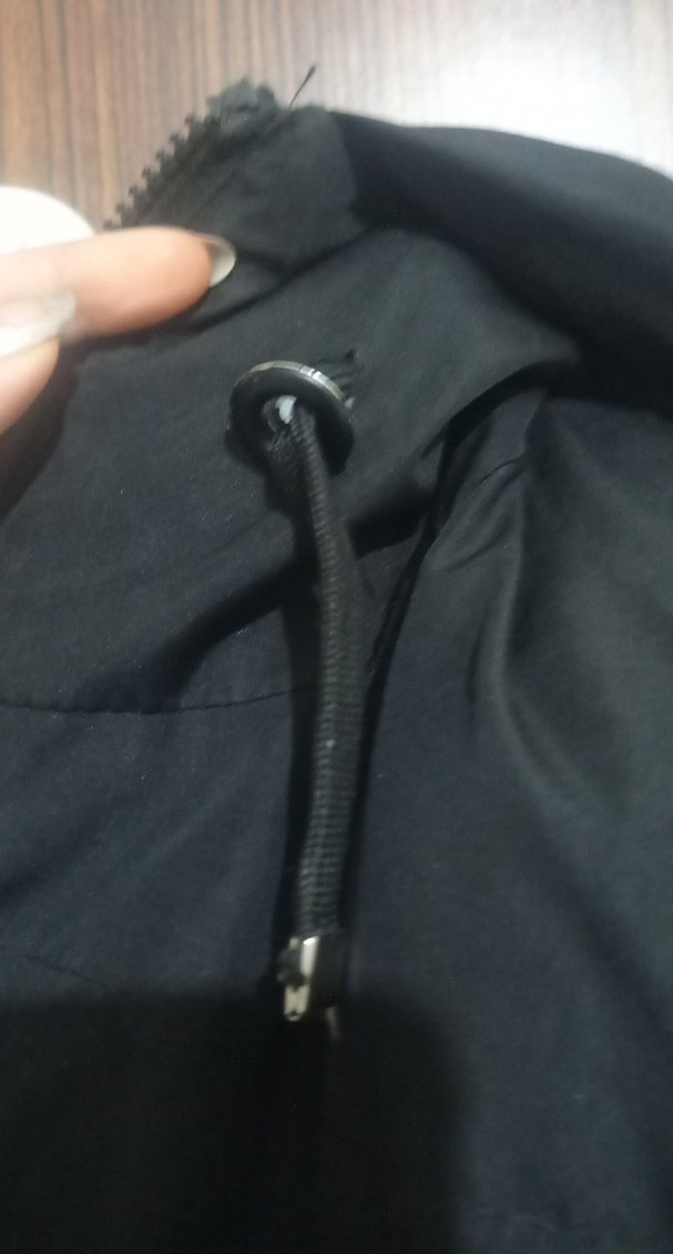 Siyah Kışlık Mont - Görsel 3