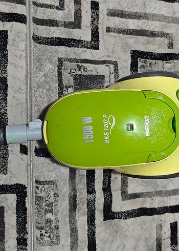 Yeşil ve Gri Elektrikli Süpürge - Görsel 2