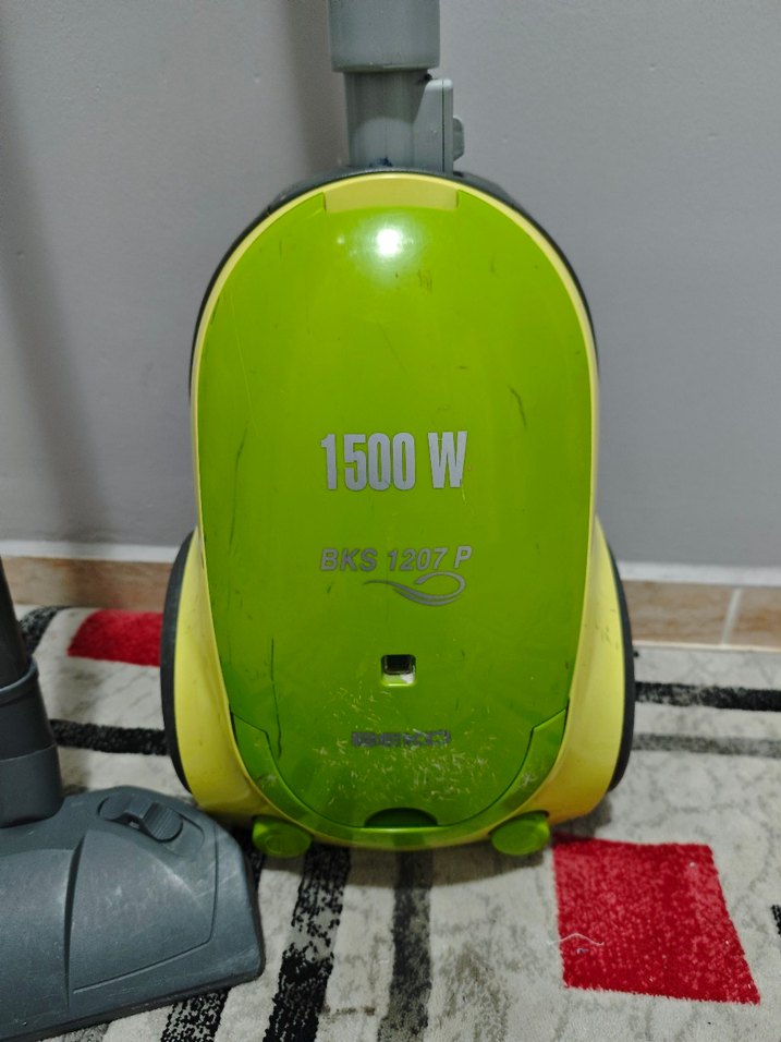 Yeşil ve Gri Elektrikli Süpürge - Görsel 3