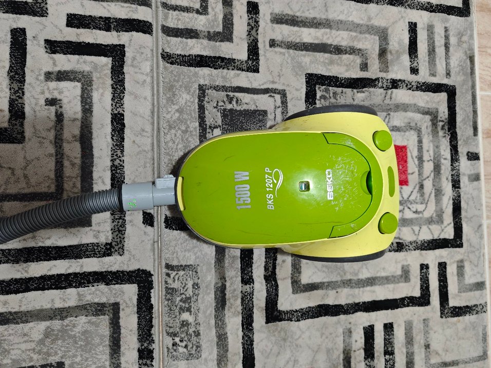 Yeşil ve Gri Elektrikli Süpürge - Görsel 2