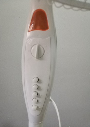 Beyaz Ayaklı Vantilatör - Görsel 2