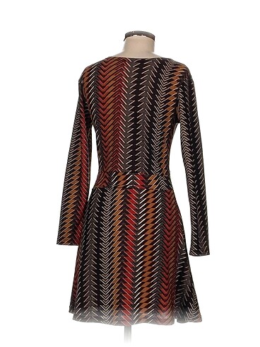 42 Beden Vintage Love Kısa Elbise %70 İndirimli.