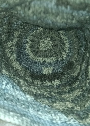 el emeğiyle yapılmış bir örgü beredir. - Görsel 3