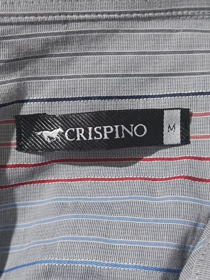Crispino markasına ait, çizgili bir erkek gömleğidir. - Görsel 4
