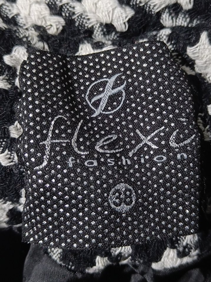 Kadın Siyah Uzun Kürklü Yelek - Görsel 4