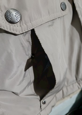 Gri Düğmeli Erkek Sokak Stili Mont - Görsel 4