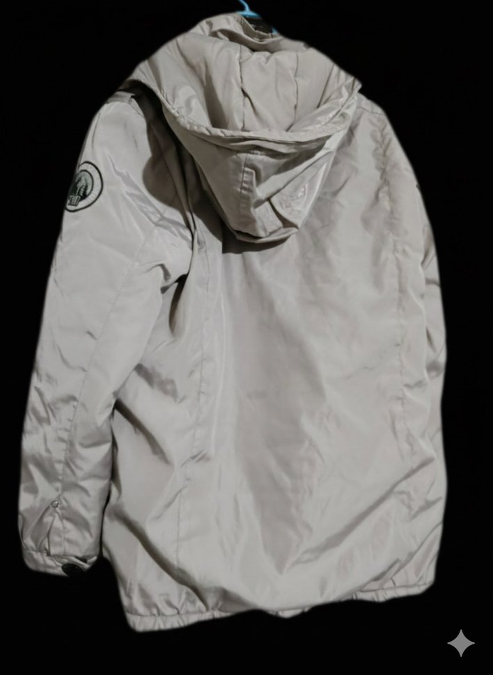 Gri Düğmeli Erkek Sokak Stili Mont - Görsel 3