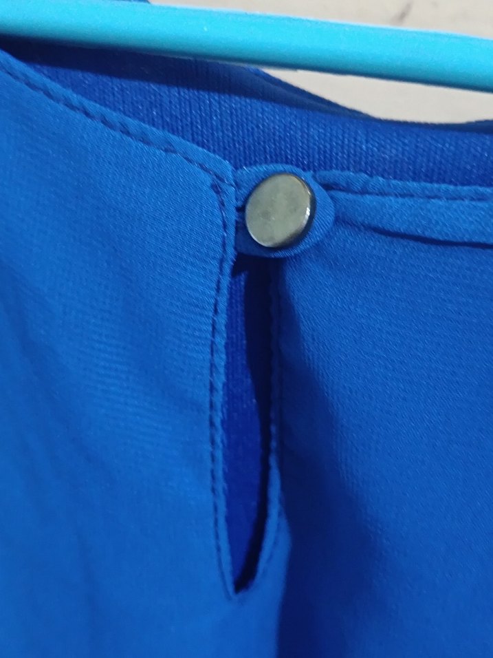 Mavi V Yaka Kolsuz Salaş Bluz - Görsel 3