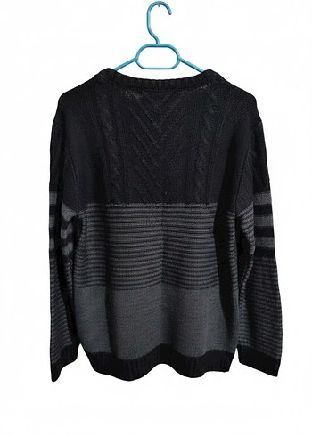 Erkek Çocuk Gri Çizgili Örgü Yün Kazak - Görsel 2