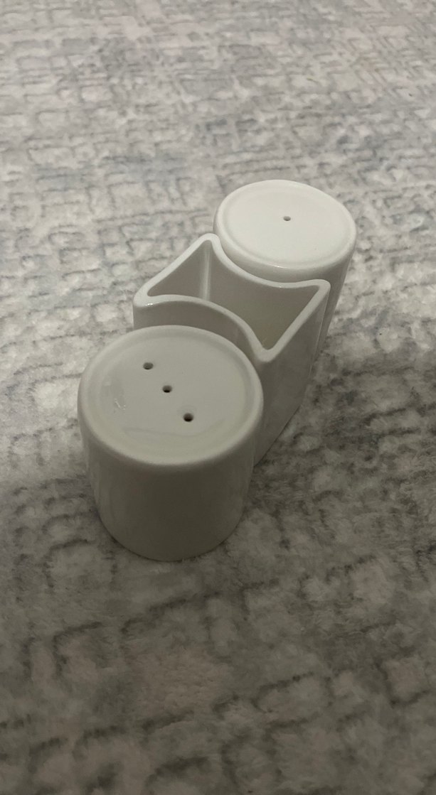 Beyaz Seramik Tuzluk kürdanlık seti - Görsel 3