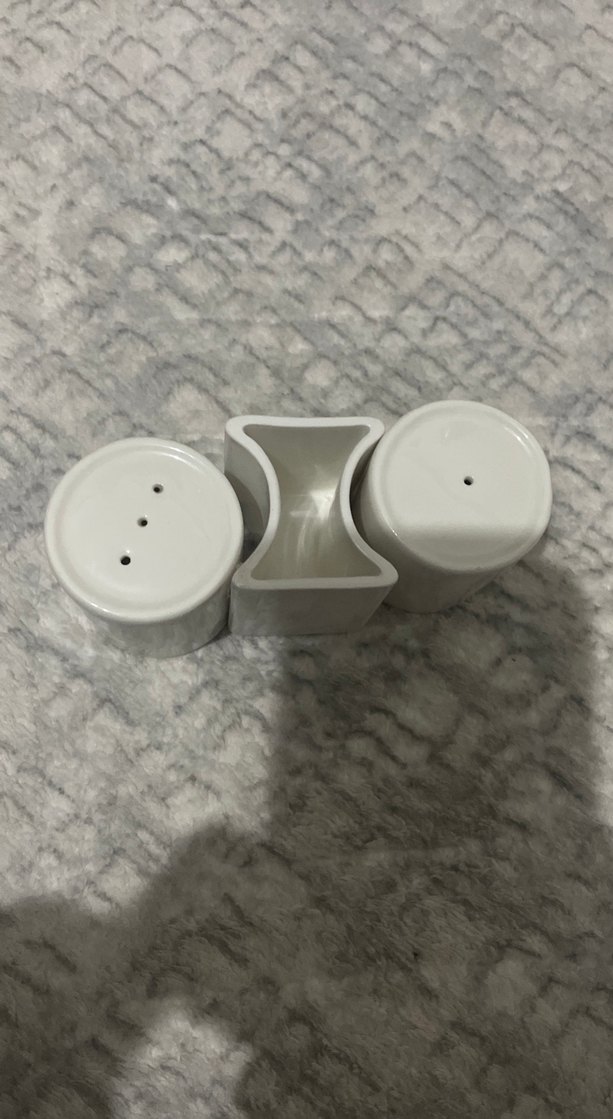 Beyaz Seramik Tuzluk kürdanlık seti - Görsel 2