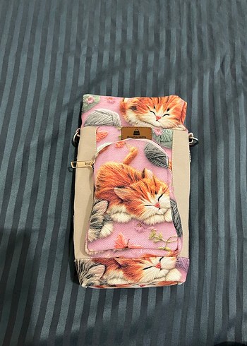 Pembe Baskılı Kadın Çapraz Çanta