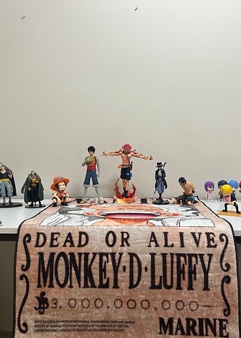 Anime figürleri One piece/ Kuroko/ HunterXHunter