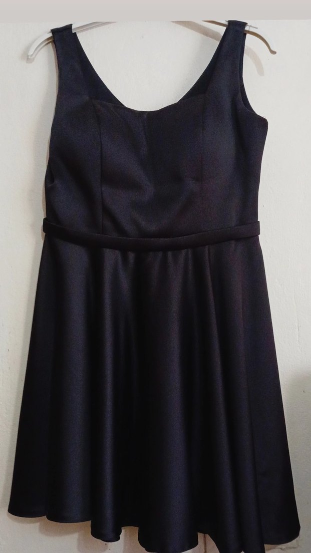 Klasik Siyah Midi Elbise - Görsel 3