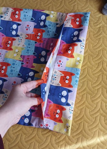 Çok Renkli Kedi Baskılı Kırlet Kılıfı - Görsel 3